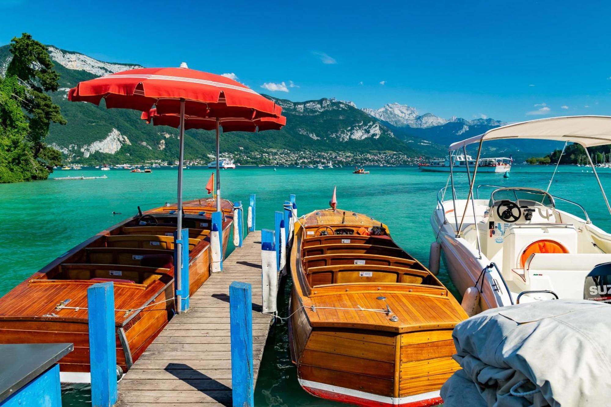 Le Bleu Du Lac: Lakeside Serenity with Private Parking Annecy Exterior photo